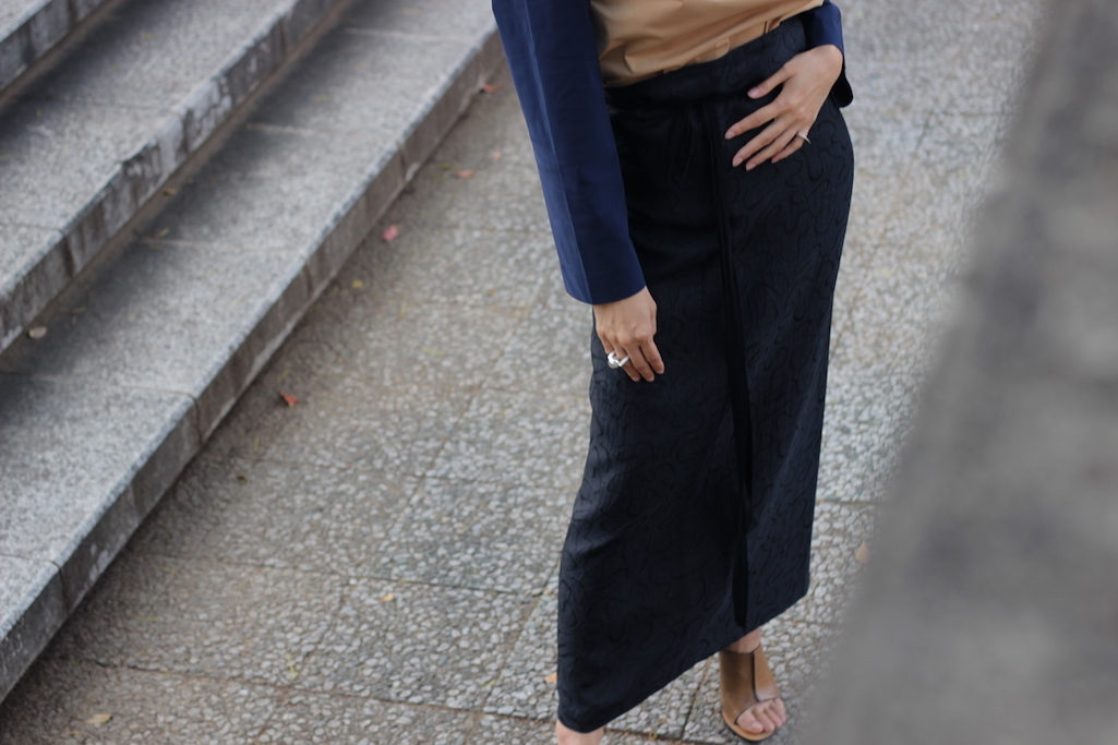 FUMIKA_UCHIDA - SILK MOIRE APRON SKIRT: VIOLA STELLA women's blog