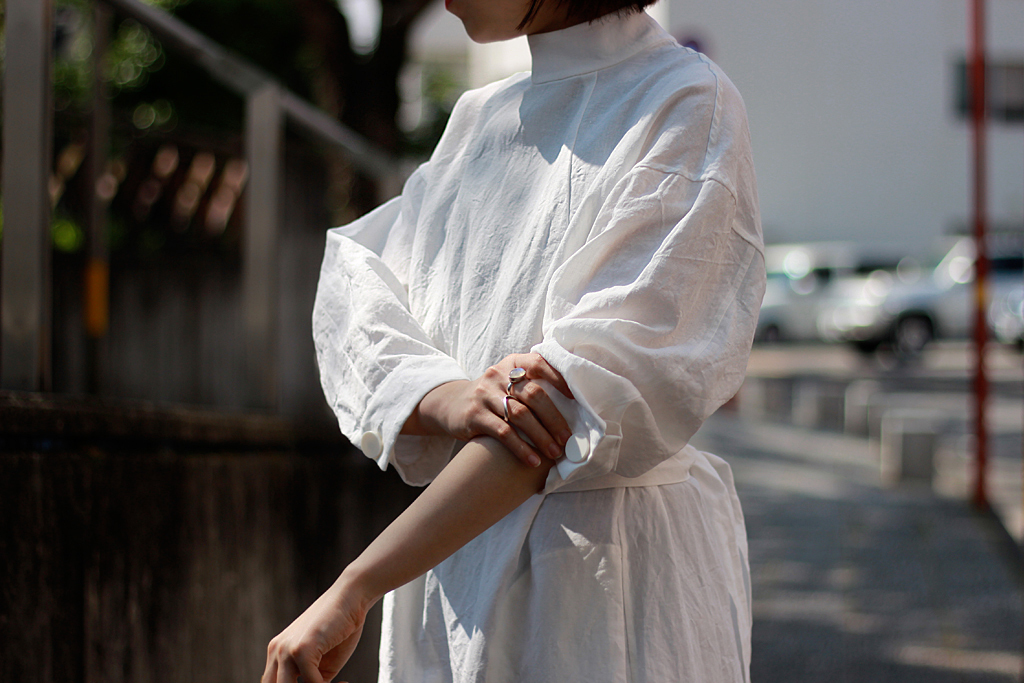 FUMIKA_UCHIDA - LINEN BACK OPEN GAWN: VIOLA STELLA women's blog