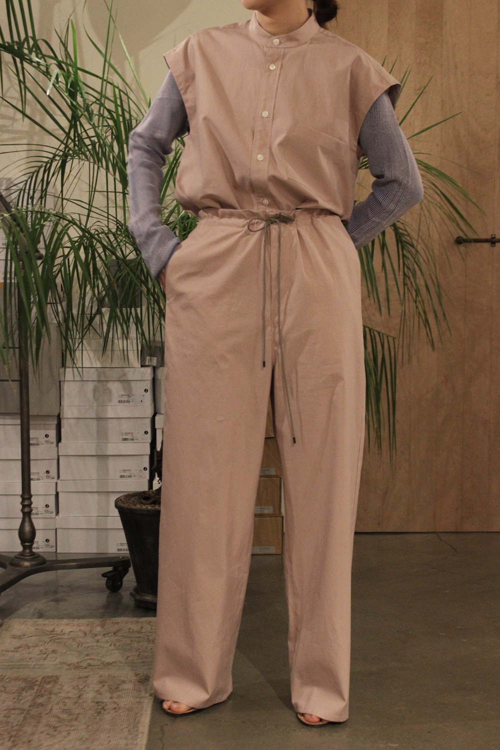 AURALEE - WASHED FINX TWILL SLEEVELESS SHIRTS, WIDE PANTS: VIOLA