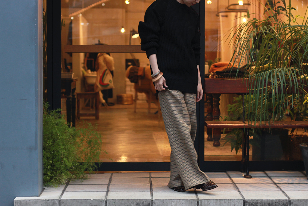 AURALEE - DOUBLE FACE CHECK WIDE SLACKS: VIOLA STELLA women's blog