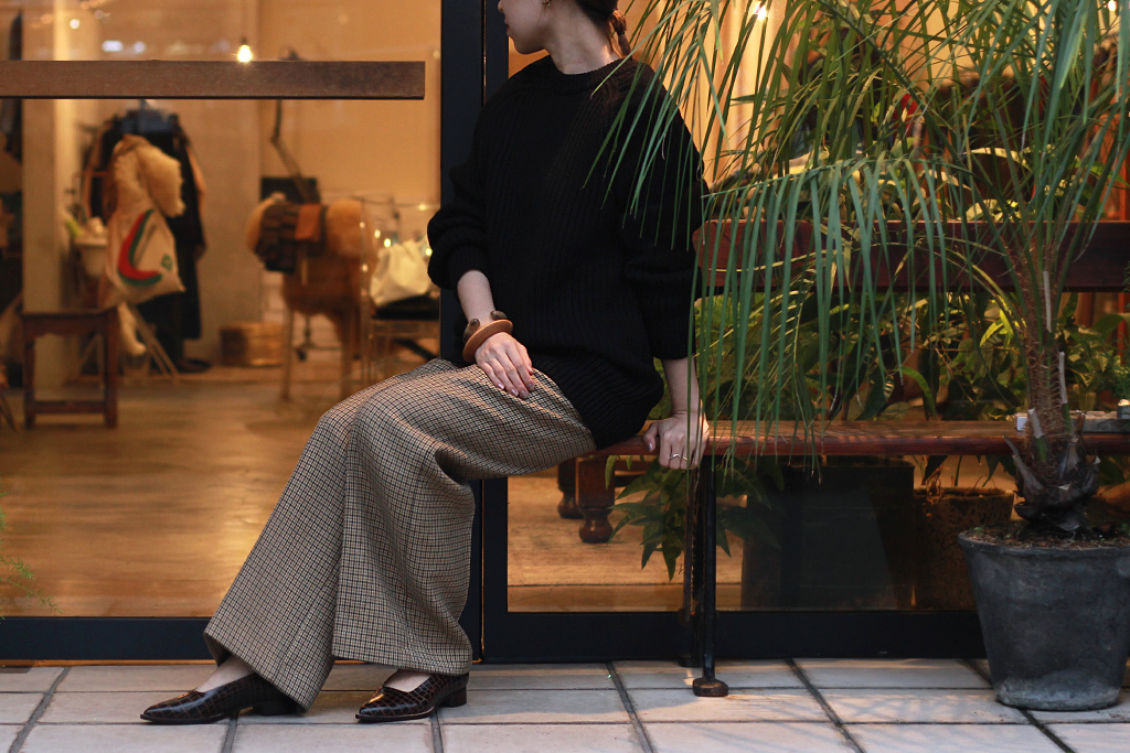 AURALEE - DOUBLE FACE CHECK WIDE SLACKS: VIOLA STELLA women's blog