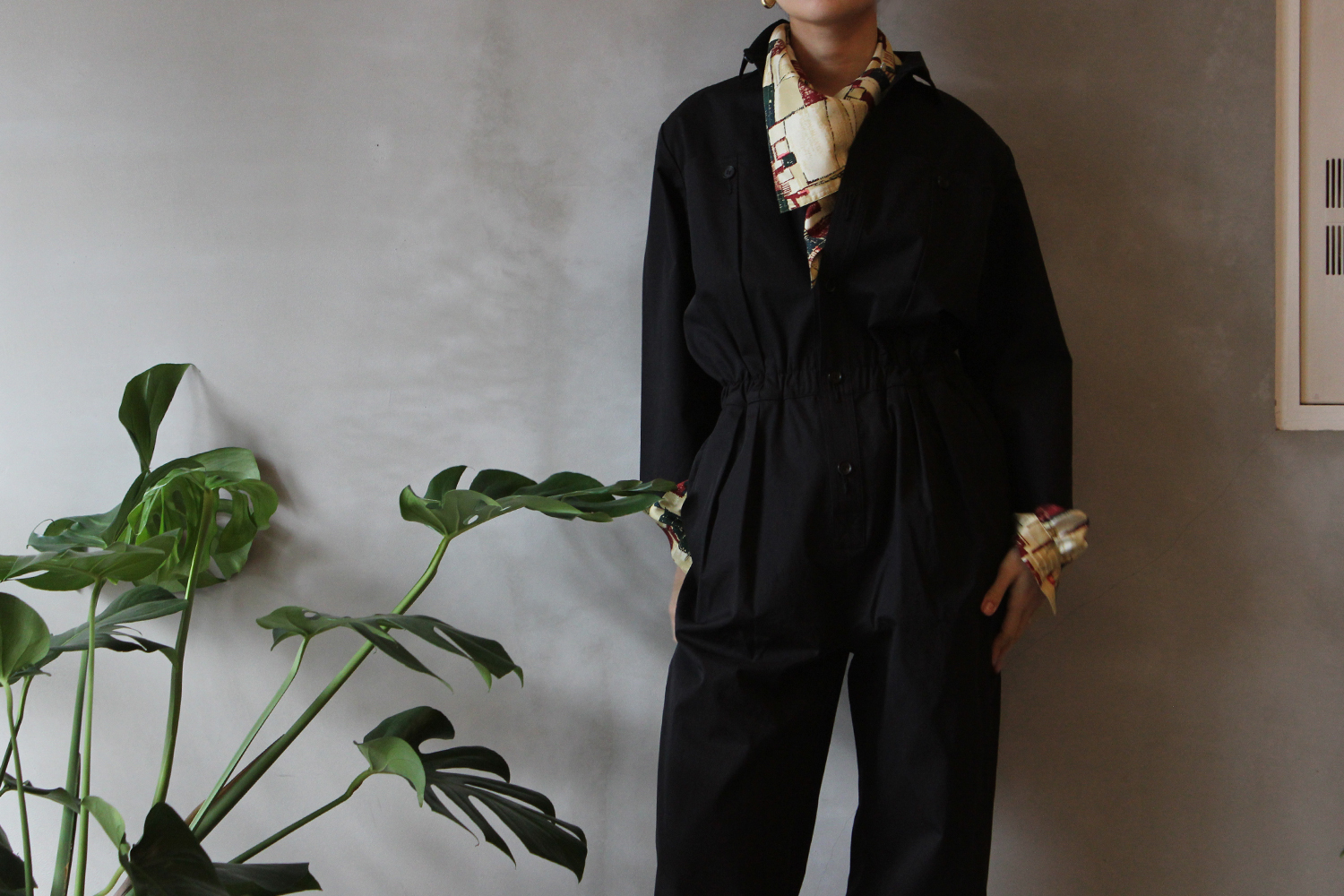 約30cm身幅AURALEE WASHED CAVALRY TWILL JUMPSUIT