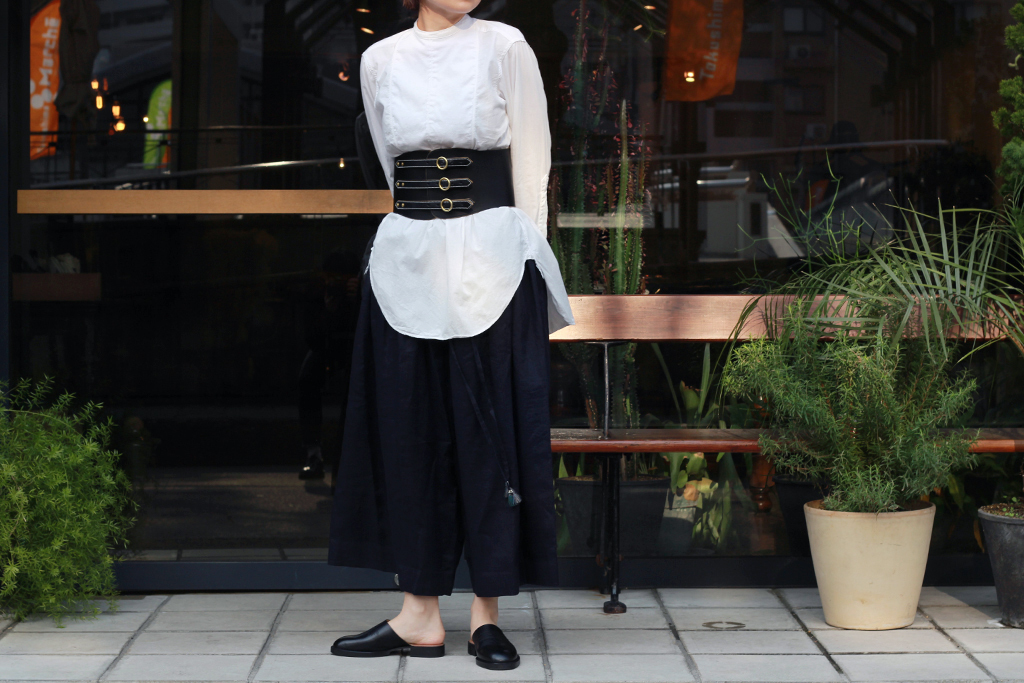 FUMIKA UCHIDA - ROUND BUCKLE KIDNEY BELT: VIOLA STELLA women's blog